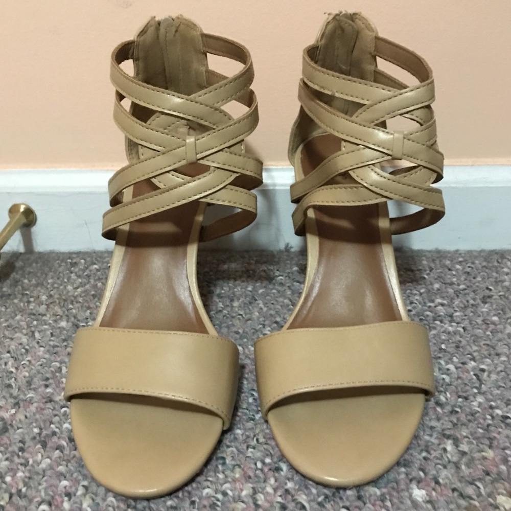 Tan heels